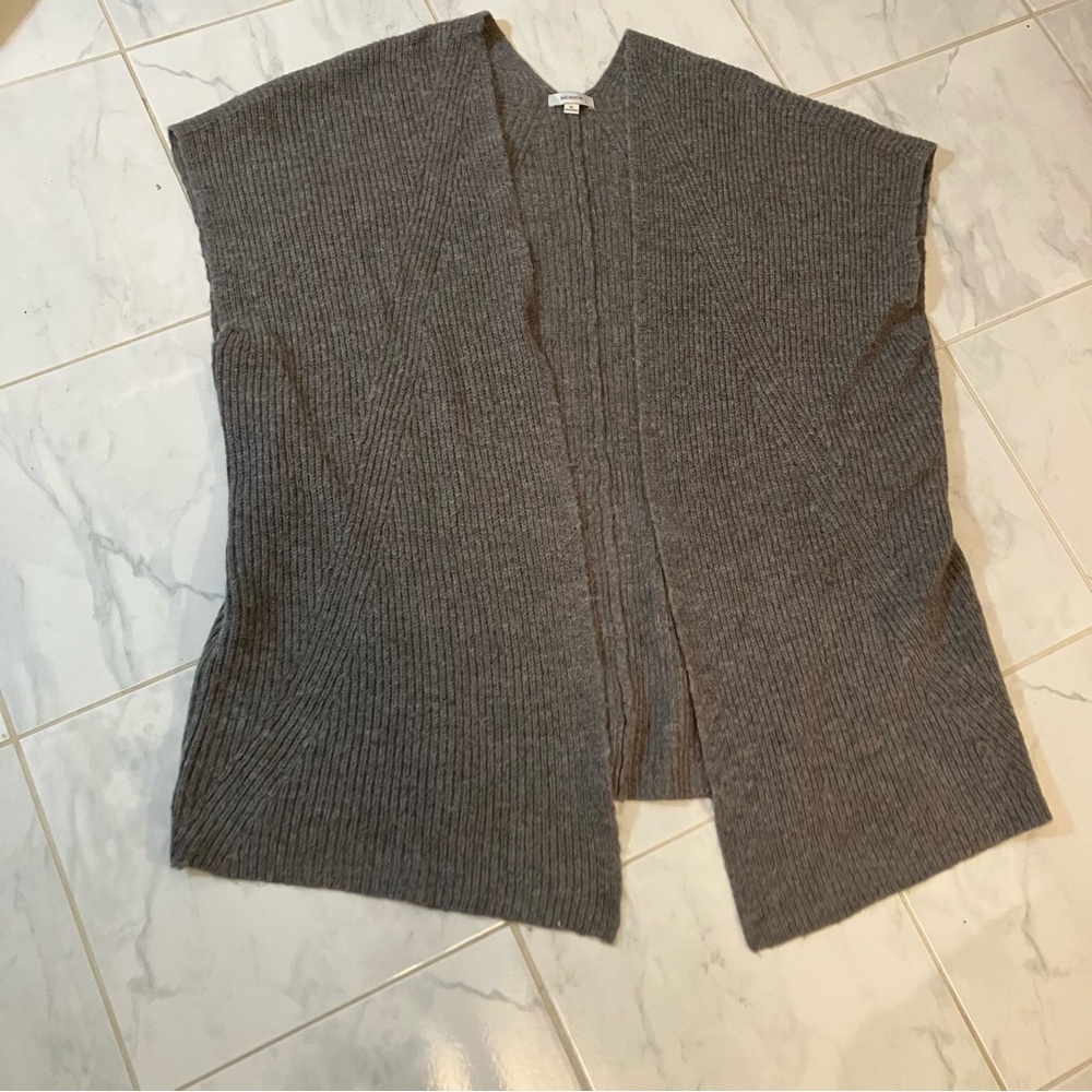 Backdrop Gray Women's Sweater vest.  Open style. Sleeveless.